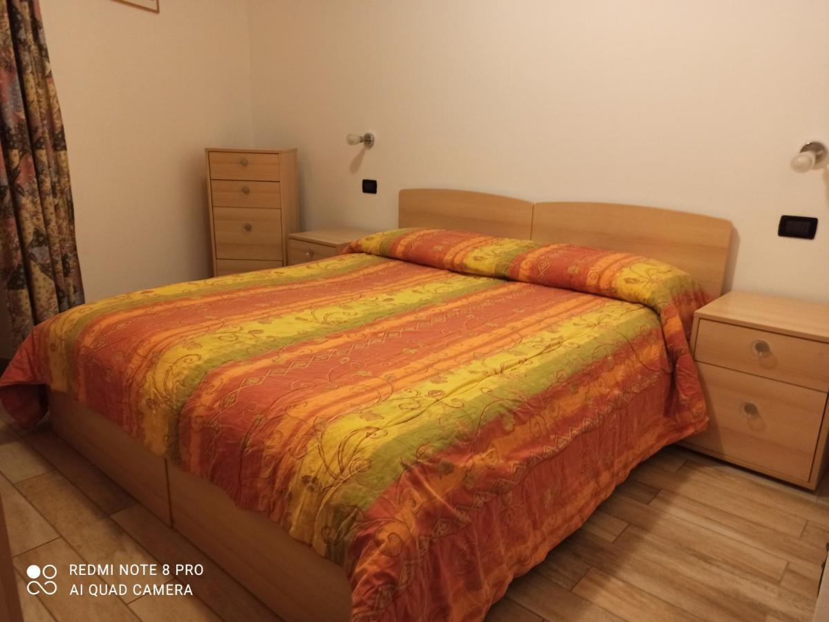 La Casa Di Nonna Lia Lägenhet Dimaro Exteriör bild