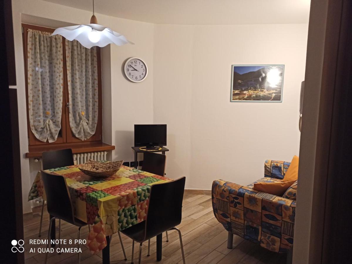 La Casa Di Nonna Lia Lägenhet Dimaro Exteriör bild